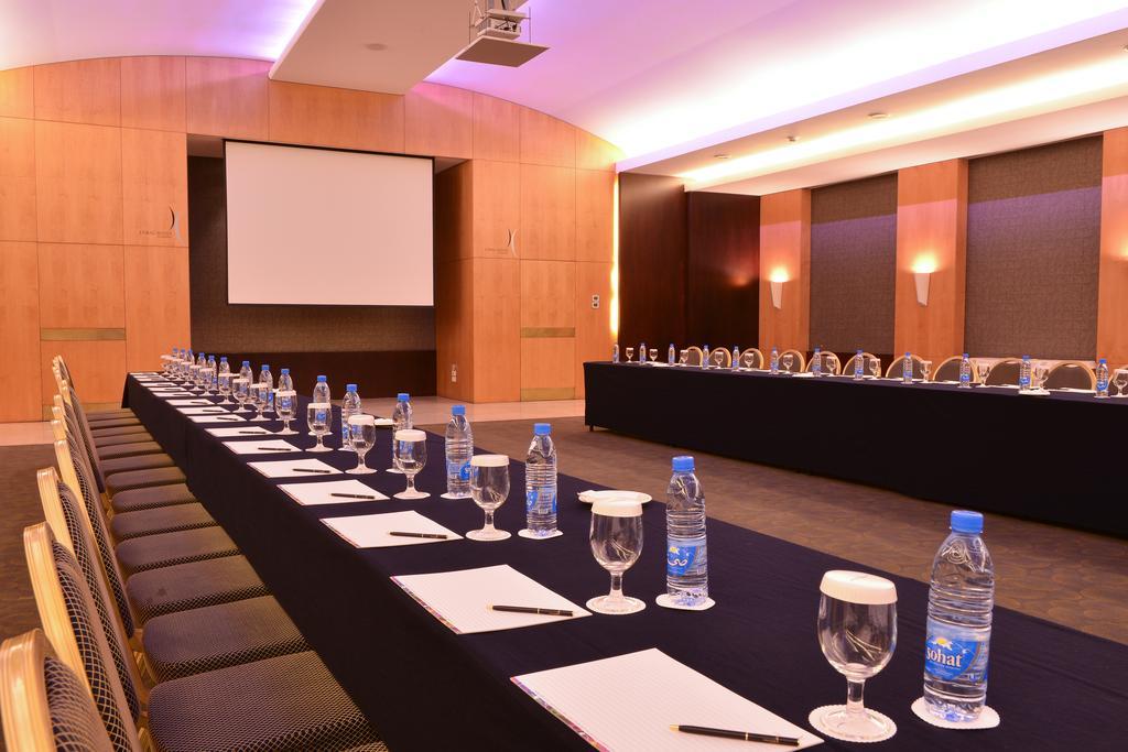 Coral Beirut Al Hamra Hotel Kültér fotó