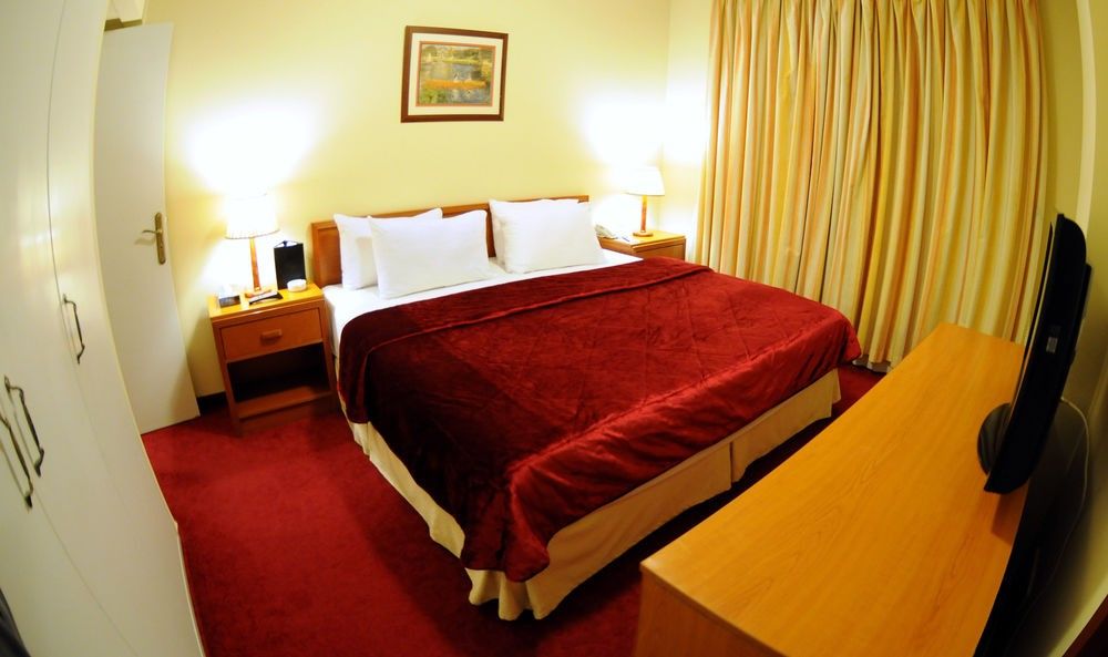 Coral Beirut Al Hamra Hotel Kültér fotó
