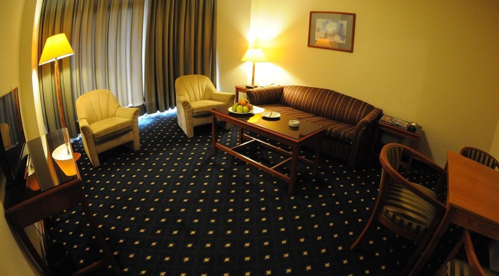 Coral Beirut Al Hamra Hotel Kültér fotó