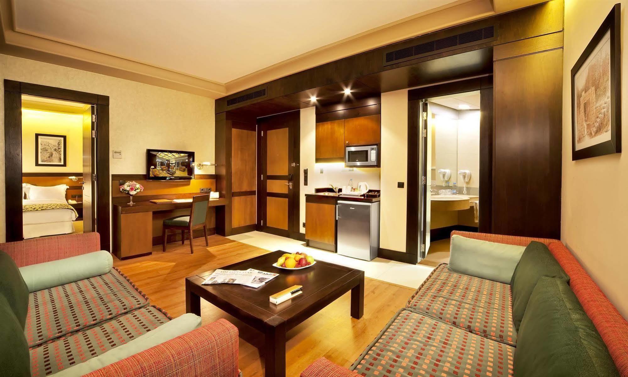 Coral Beirut Al Hamra Hotel Szoba fotó