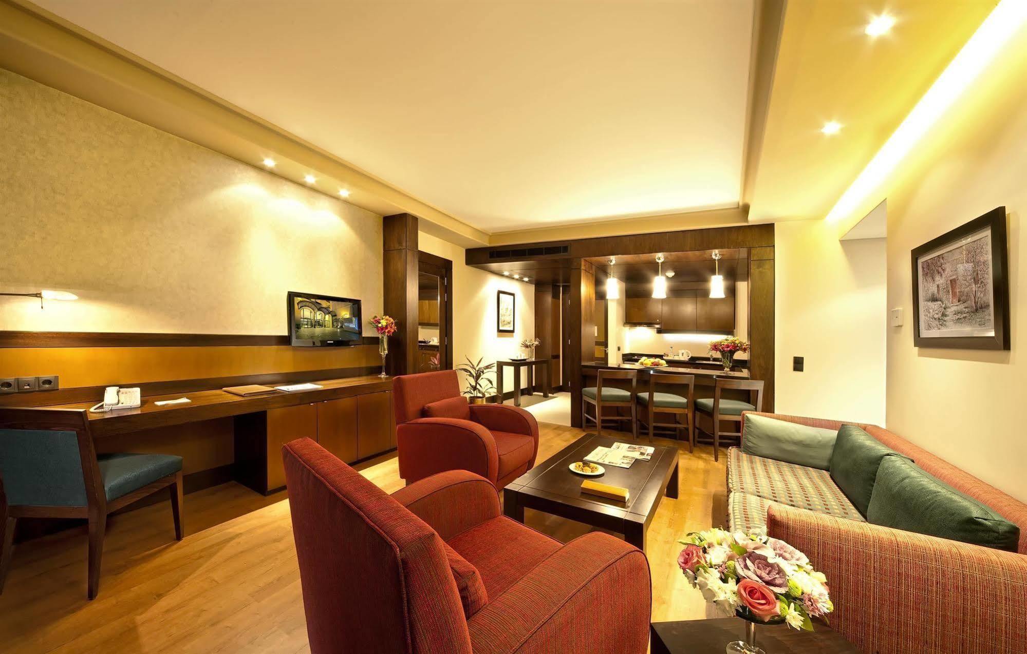Coral Beirut Al Hamra Hotel Szoba fotó