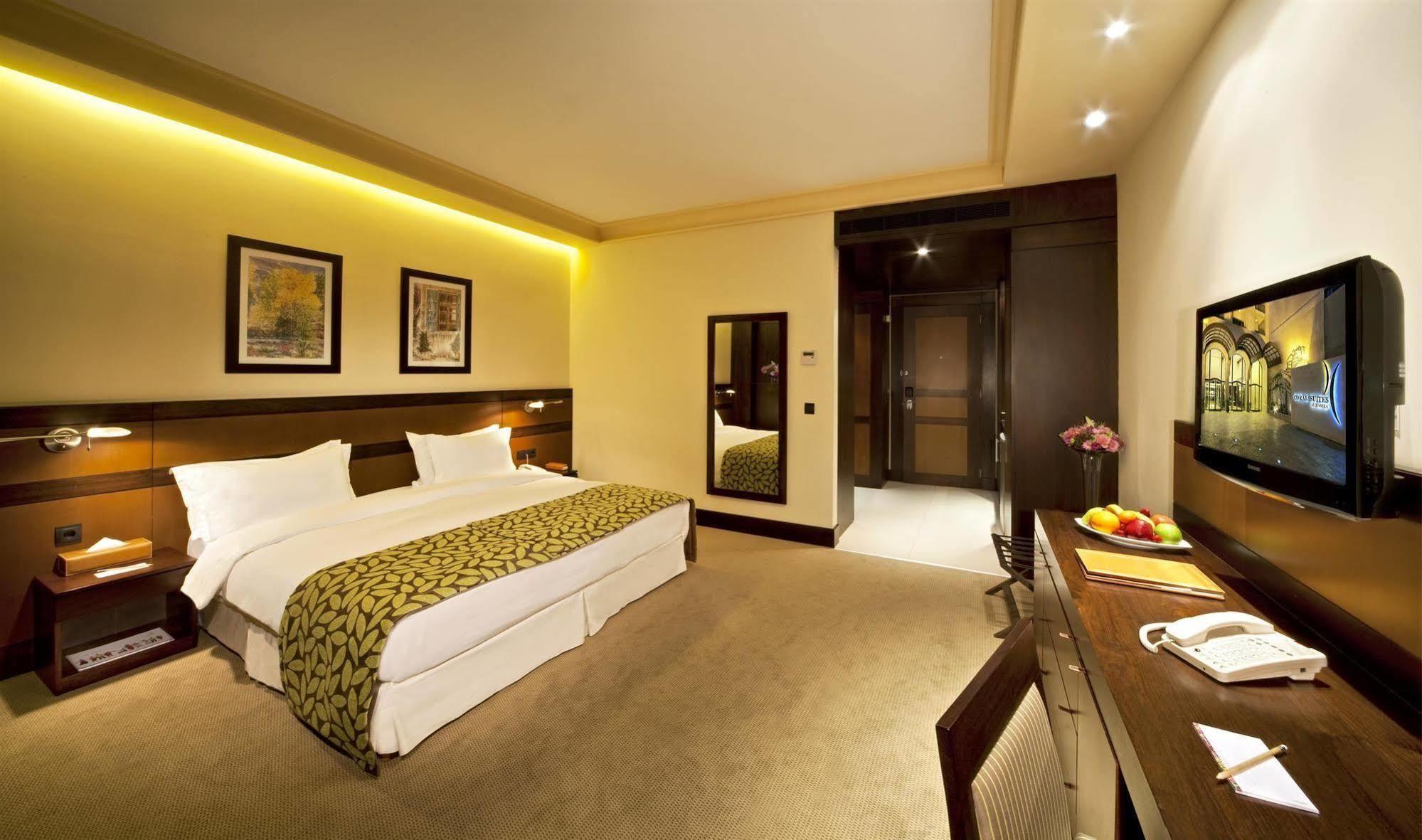 Coral Beirut Al Hamra Hotel Szoba fotó